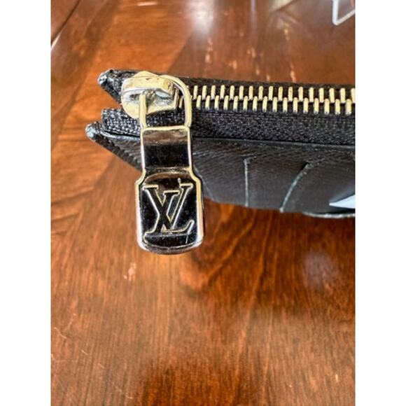 LOUIS VUITTON Coin Card Holder Wallet in Black Eclipse Monogram - Picture 8 of 11